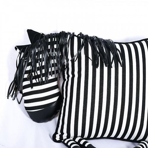 Наволочка декоративная на молнии 43х43 см ЗЕБРА 521983