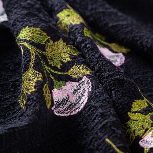 Твид с вышивкой 052-20217 черный