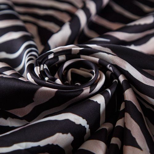 Шелк синтетический 065-13924 бежево-черный принтованный