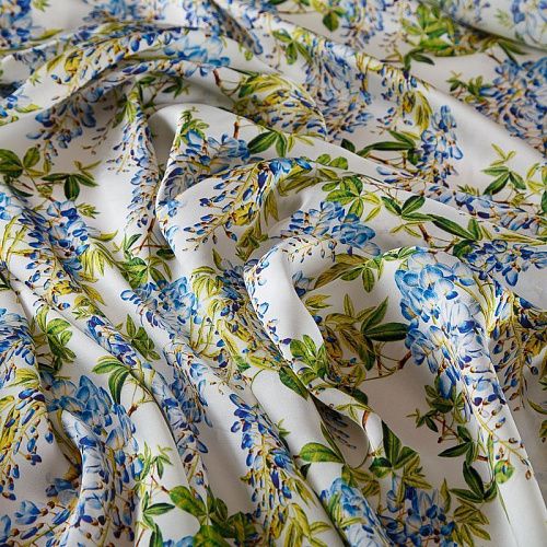 Шифон шелковый 068-19108 молочный принтованный