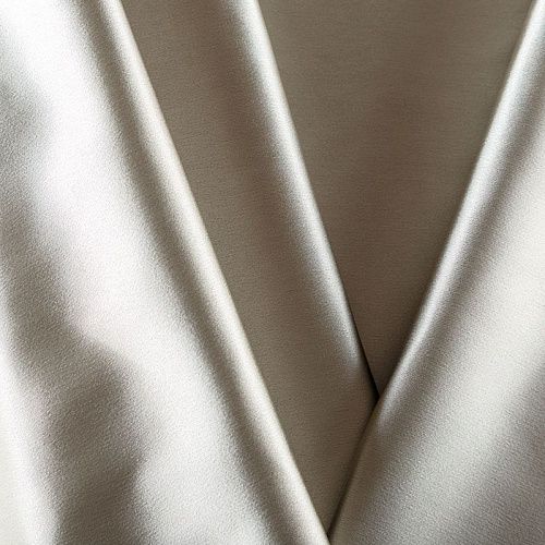 Атлас ватуссо К2-645 платиновый однотонный