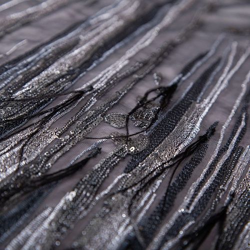 Сетка с вышивкой и пером 050-19877 черный/серебро