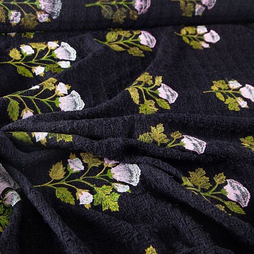 Твид с вышивкой 052-20217 черный